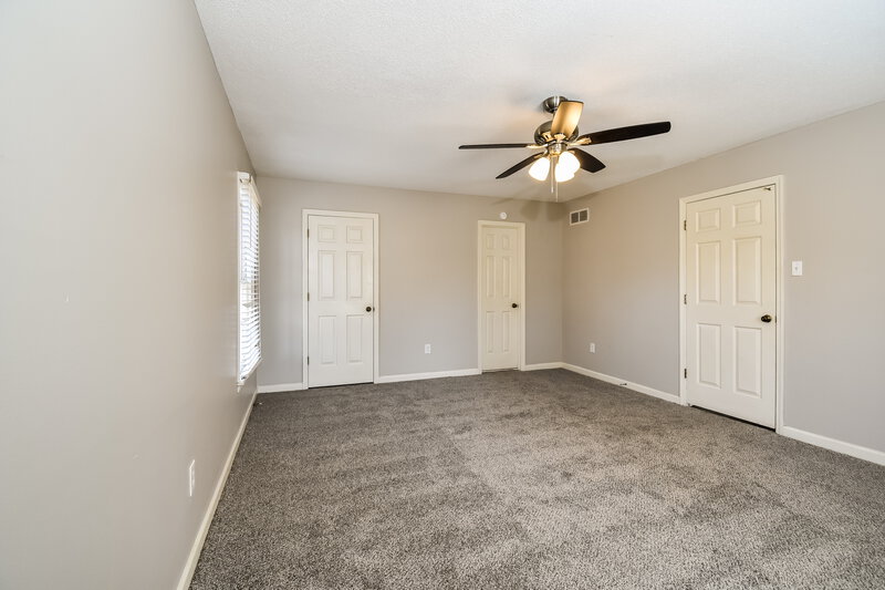 2,445/Mo, 1790 Malabar Dr Germantown, TN 38138 Main Bedroom View 2