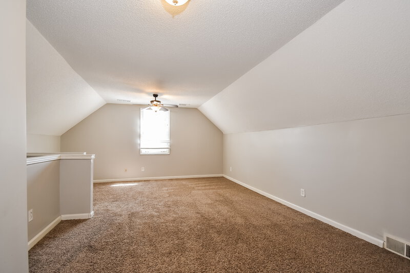 2,445/Mo, 1790 Malabar Dr Germantown, TN 38138 Bonus Room View