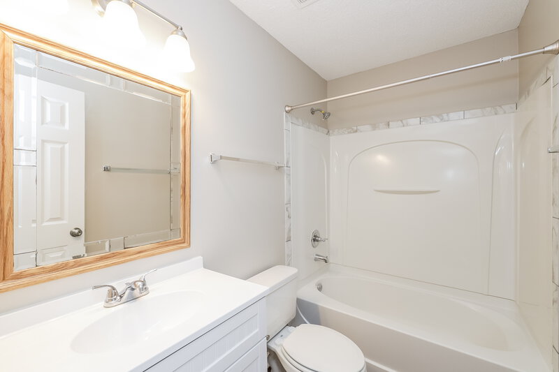 2,150/Mo, 13268 Sandbourne S Olive Branch, MS 38654 Bedroom View 4