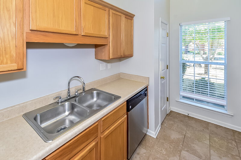 1,955/Mo, 4799 Bloomfield Dr Memphis, TN 38125 Misc View 5