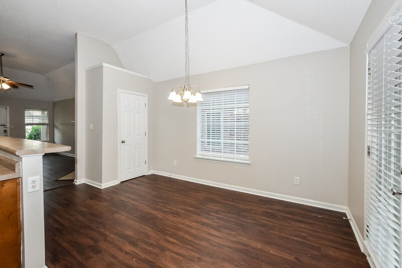 1,715/Mo, 7086 Crape Myrtle Dr Olive Branch, MS 38654 Dining Room View