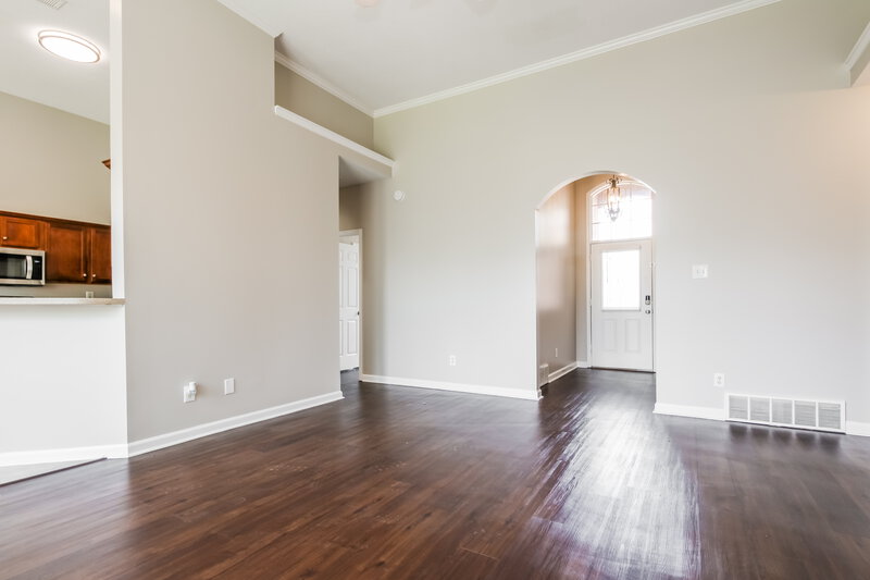 2,380/Mo, 5212 Sawyer Hollow Dr Arlington, TN 38002 Living Room View 2