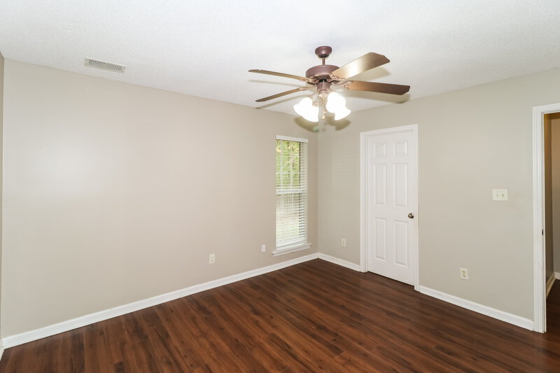 1,460/Mo, 10229 Cottage Farms Dr Cordova, TN 38016 Main Bedroom View