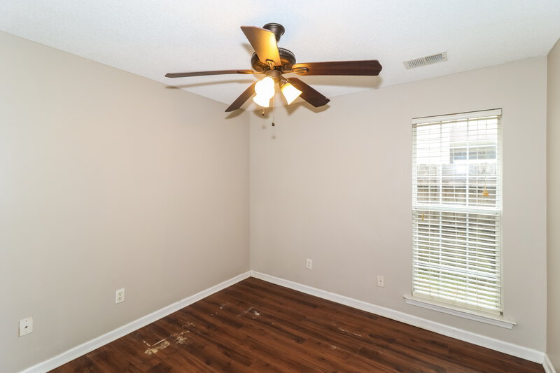 1,460/Mo, 10229 Cottage Farms Dr Cordova, TN 38016 Bedroom View 2