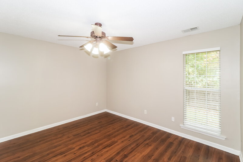 1,460/Mo, 10229 Cottage Farms Dr Cordova, TN 38016 Bedroom View 3