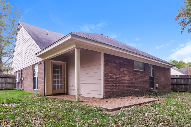 1,460/Mo, 10229 Cottage Farms Dr Cordova, TN 38016 Rear View