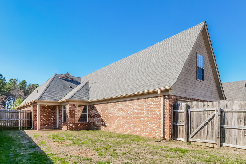 1,935/Mo, 5810 Bedford Loop E Southaven, MS 38672 Rear View
