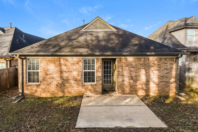 2,670/Mo, 7860 Ridgedale Dr Olive Branch, MS 38654 Rear View