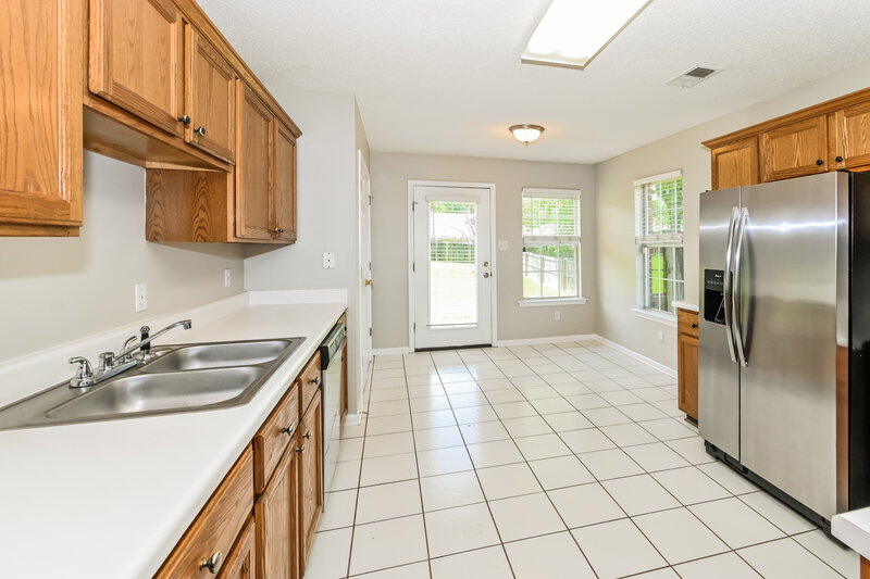 1,930/Mo, 5791 Pecan Trce Bartlett, TN 38135 Kitchen View