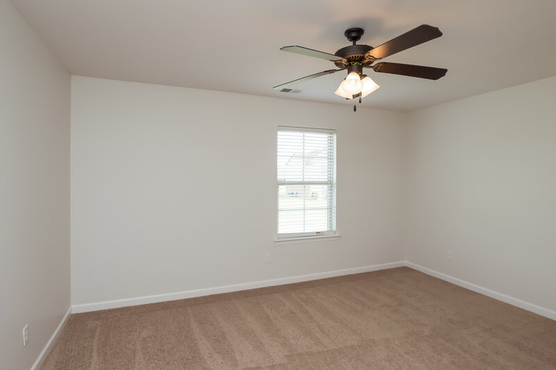 2,330/Mo, 6071 Vera Ln Olive Branch, MS 38654 bedroom View 3