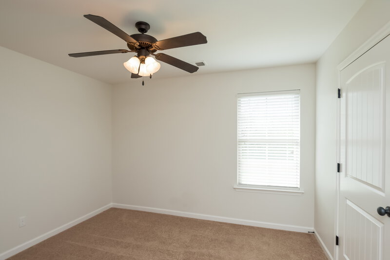 2,330/Mo, 6071 Vera Ln Olive Branch, MS 38654 bedroom View 4