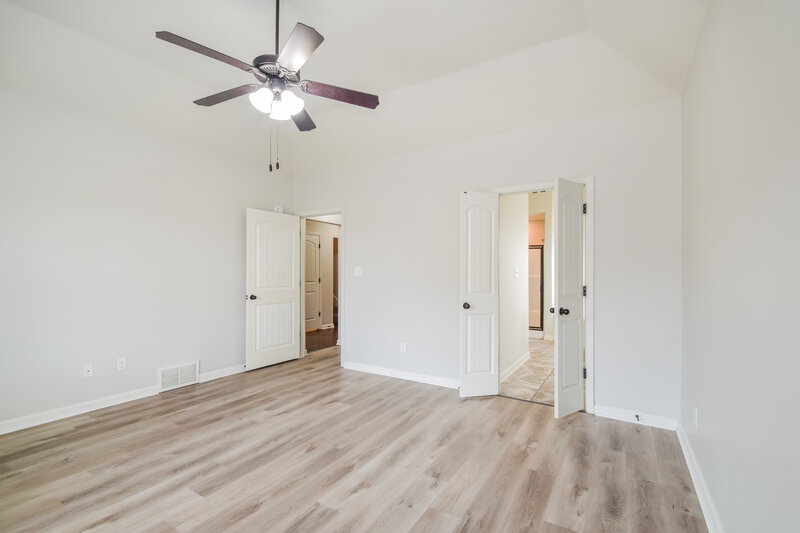 2,255/Mo, 2805 S Cherry Dr Southaven, MS 38672 Main Bedroom View