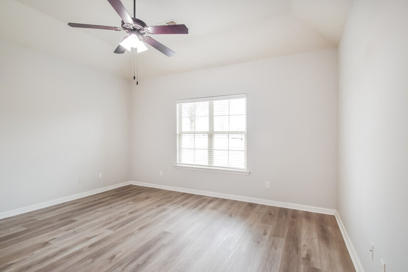 2,255/Mo, 2805 S Cherry Dr Southaven, MS 38672 Main Bedroom View 2