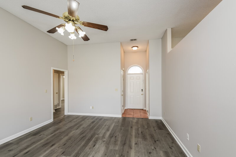 2,550/Mo, 7234 Fox Creek Dr Olive Branch, MS 38654 Living Room View 2