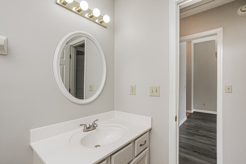 1,885/Mo, 7234 Fox Creek Dr Olive Branch, MS 38654 Bathroom View