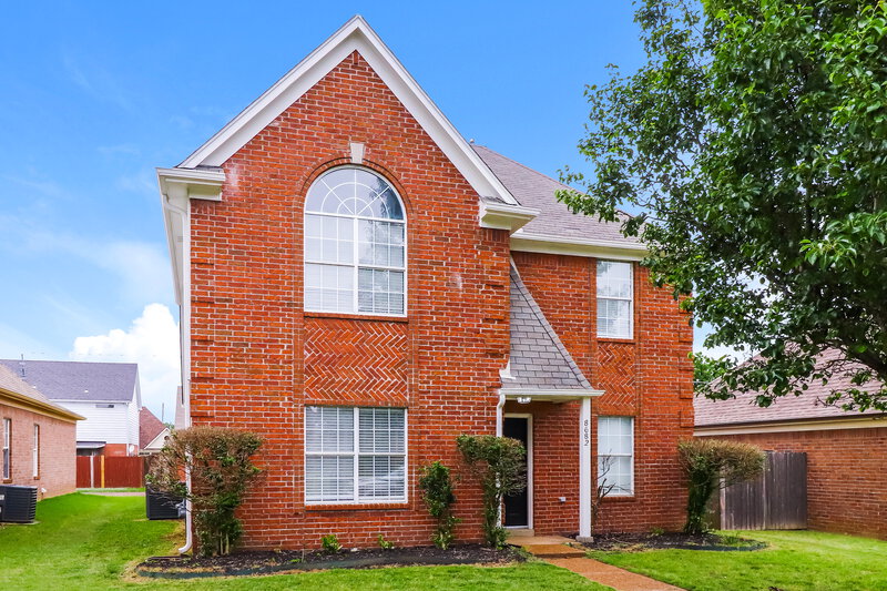 2,550/Mo, 8682 Overcup Oaks Dr Cordova, TN 38018 Front View