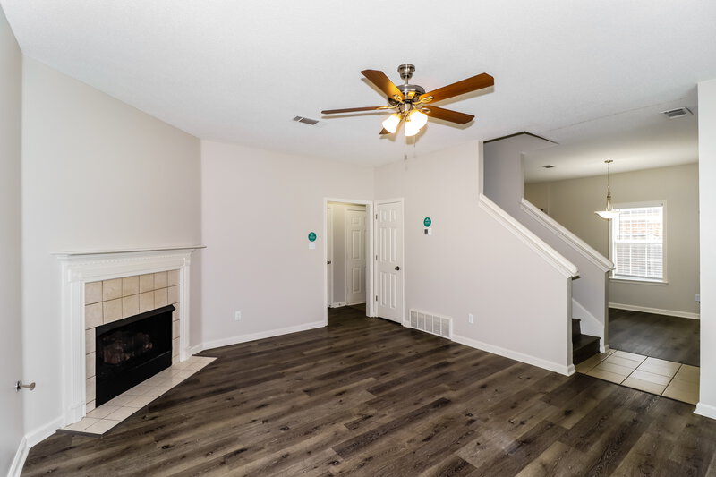 2,550/Mo, 8682 Overcup Oaks Dr Cordova, TN 38018 Living Room View 2