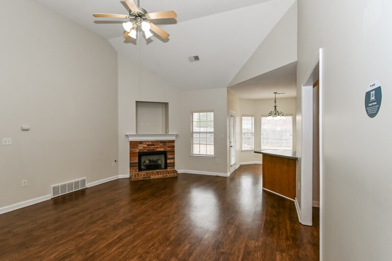 2,710/Mo, 1384 Carlton Ridge Dr Cordova, TN 38016 Living Room View