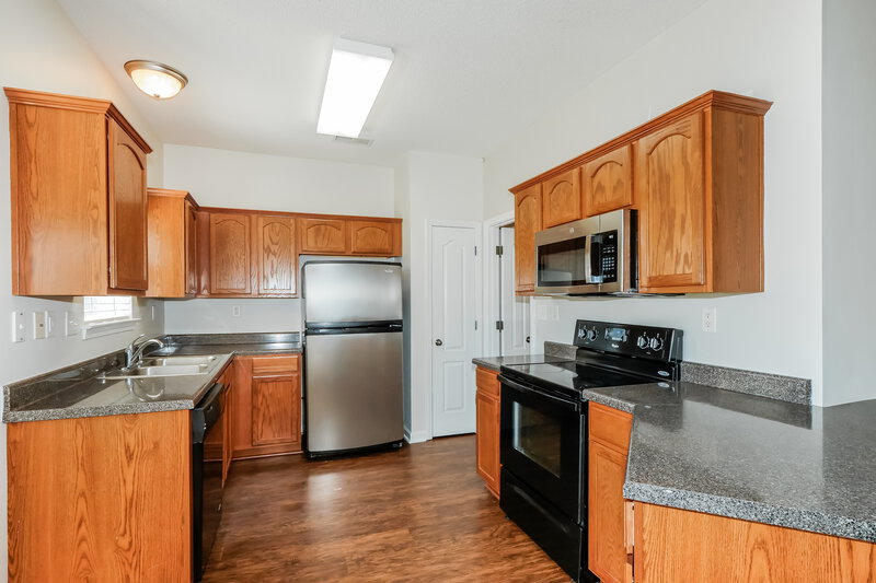 1,870/Mo, 1384 Carlton Ridge Dr Cordova, TN 38016 Kitchen View