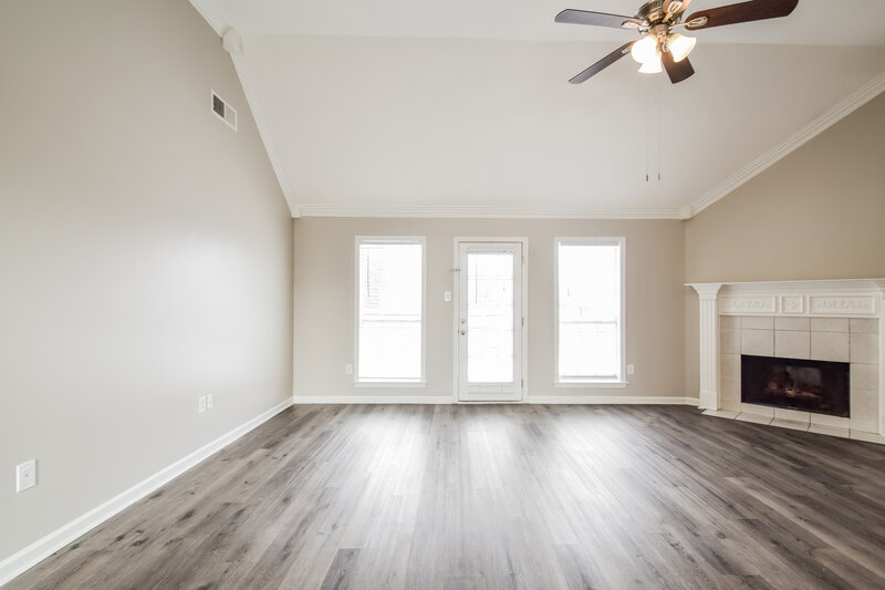 2,005/Mo, 9922 Lacee Ln Olive Branch, MS 38654 Living Room View