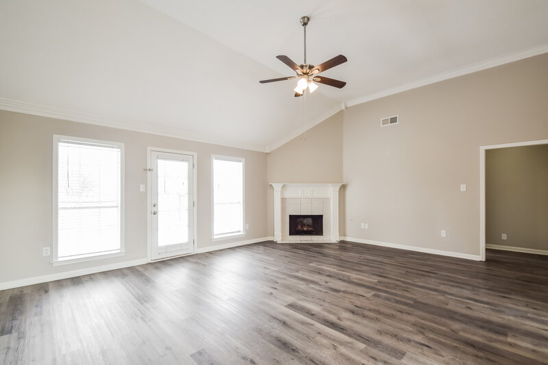 2,005/Mo, 9922 Lacee Ln Olive Branch, MS 38654 Living Room View 2