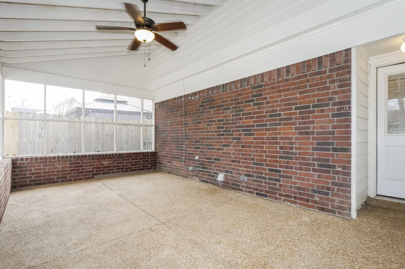 2,450/Mo, 1400 Milestone Dr Collierville, TN 38017 Sun Room View