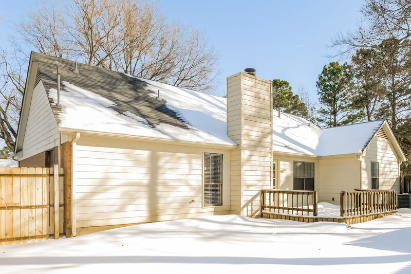 1,900/Mo, 4005 Eagle Ridge Ln Bartlett, TN 38135 Rear View 2