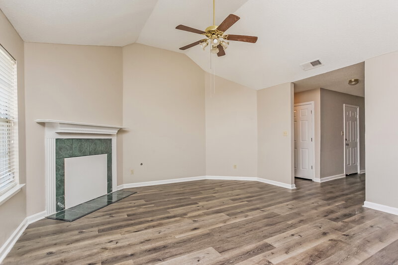 2,460/Mo, 2200 Rocky Stream Dr Cordova, TN 38016 Living Room View 2