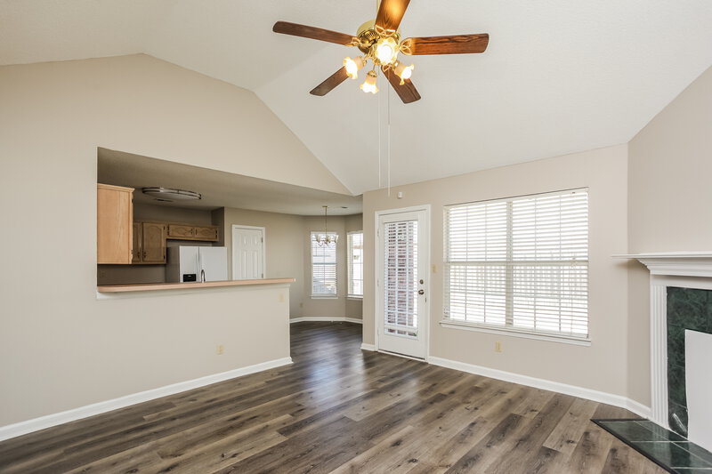 2,460/Mo, 2200 Rocky Stream Dr Cordova, TN 38016 Dining Room View 2