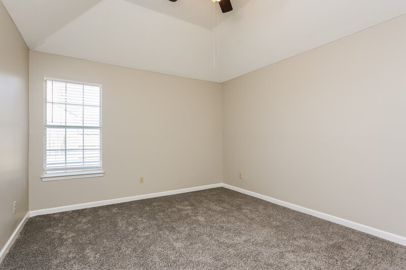 2,460/Mo, 2200 Rocky Stream Dr Cordova, TN 38016 Main Bedroom View 2