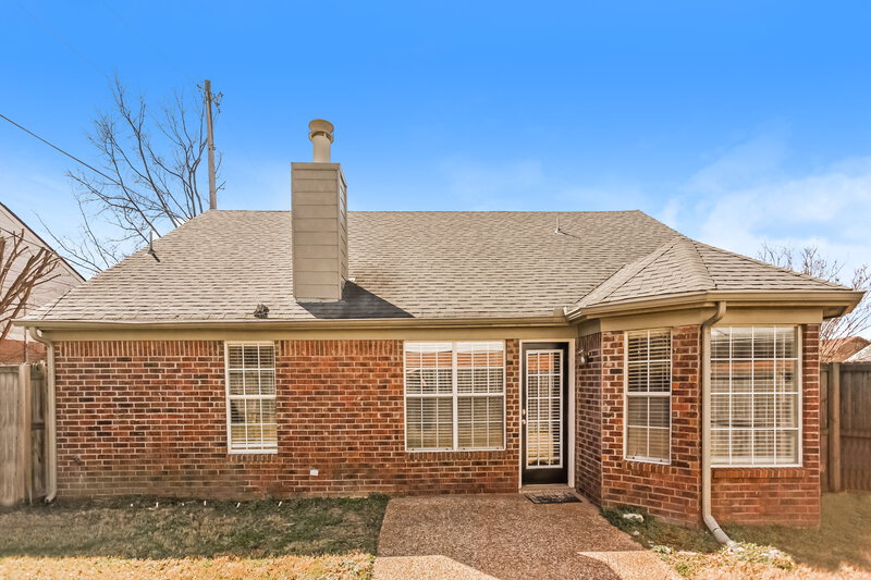 2,460/Mo, 2200 Rocky Stream Dr Cordova, TN 38016 Rear View