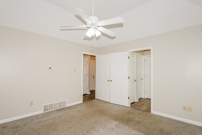 2,115/Mo, 11184 Orville Cv Arlington, TN 38002 Main Bedroom View