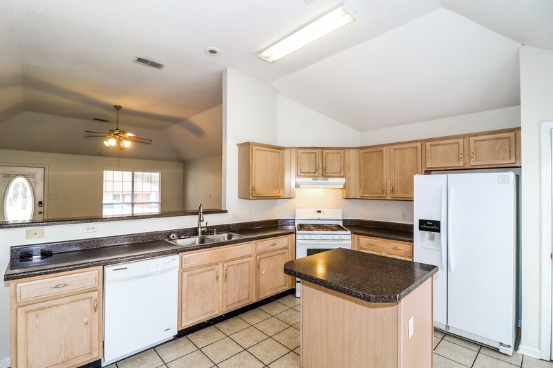 1,705/Mo, 3833 Richbrook Dr Bartlett, TN 38135 Kitchen View 2