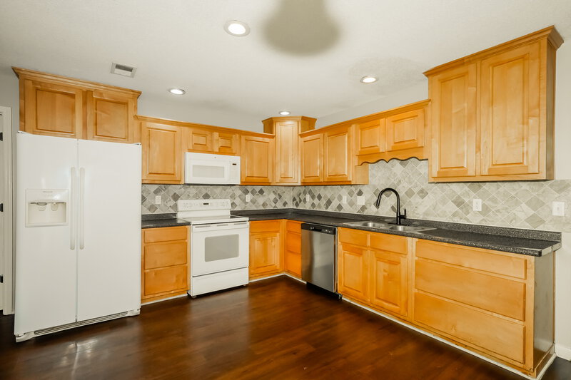 1,855/Mo, 1820 Mary Payton Cv Southaven, MS 38671 Kitchen View