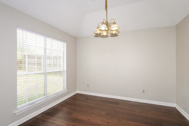 1,625/Mo, 6940 Brady Hill Dr Cordova, TN 38018 Dining Room View