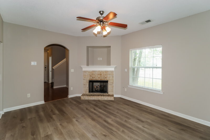 1,845/Mo, 1262 Carlton Ridge Dr Cordova, TN 38018 Living Room View