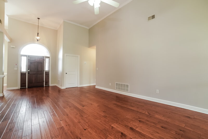 2,125/Mo, 2932 Keeley Cv Southaven, MS 38671 Living Room View