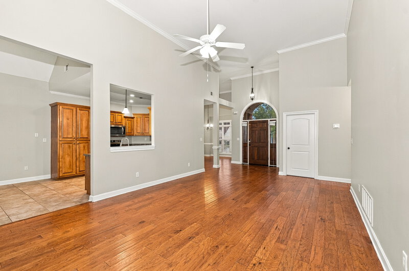 2,085/Mo, 2932 Keeley Cv Southaven, MS 38671 Living Room View 3