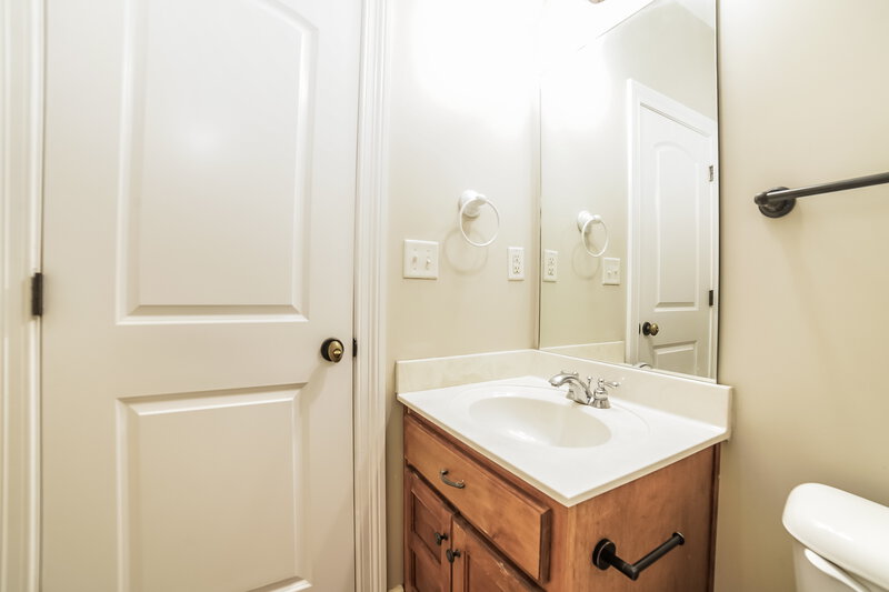 2,125/Mo, 2932 Keeley Cv Southaven, MS 38671 Bathroom View