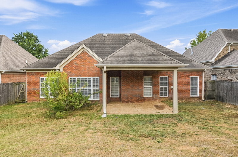 2,085/Mo, 2932 Keeley Cv Southaven, MS 38671 Rear View