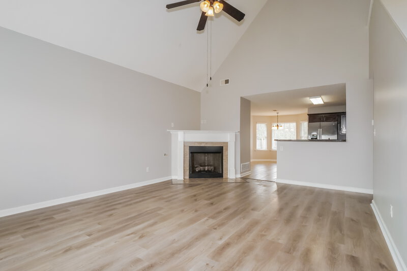 2,135/Mo, 7957 Gardendale Dr Olive Branch, MS 38654 Living Room View