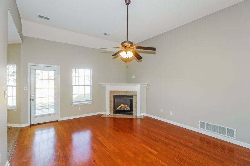 2,970/Mo, 9064 Kyle Duran Ln Olive Branch, MS 38654 Living Room View