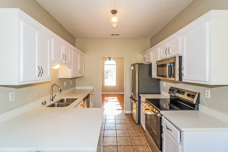 2,970/Mo, 9064 Kyle Duran Ln Olive Branch, MS 38654 Kitchen View 2