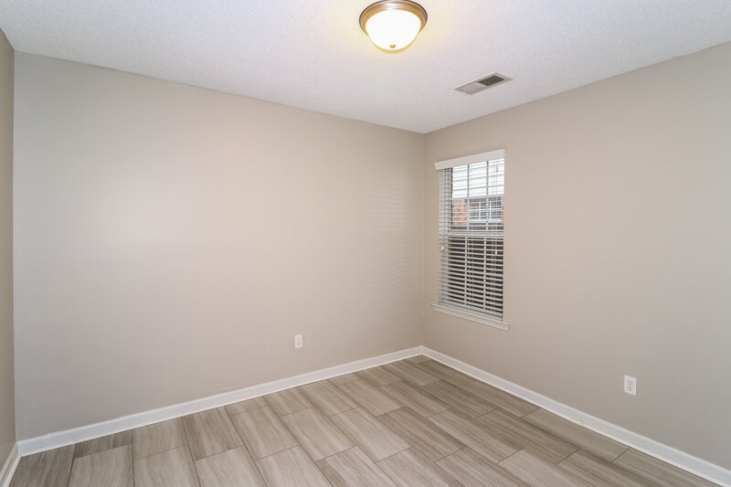 1,590/Mo, 8595 Griffin Park Dr Cordova, TN 38018 Bedroom View