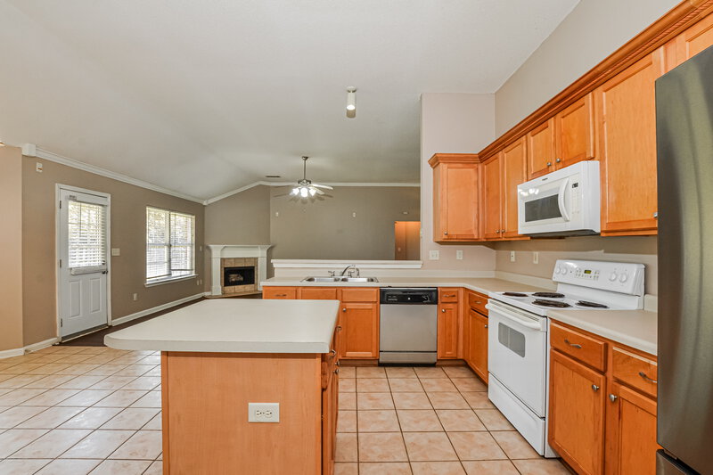 2,130/Mo, 4064 Sidlehill Dr Olive Branch, MS 38654 Kitchen View