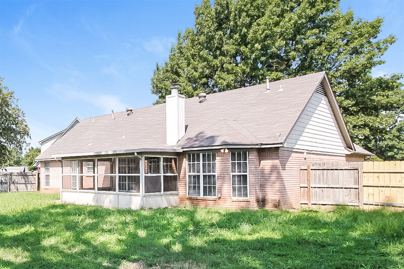 1,890/Mo, 1805 Steeplechase Cv Southaven, MS 38671 Rear View 2