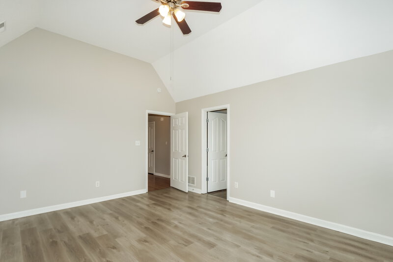 2,370/Mo, 8359 Olivia Ln Southaven, MS 38672 Main Bedroom View