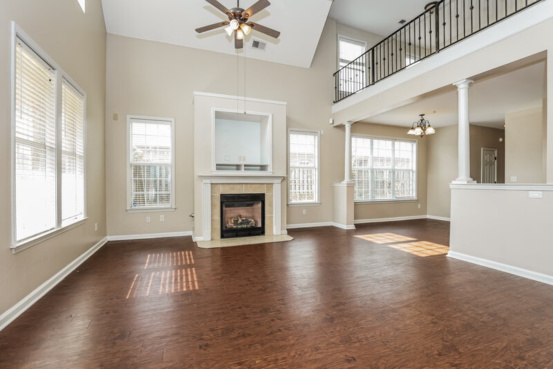 1,835/Mo, 8518 Griffin Park Dr Cordova, TN 38018 Living Room View 2