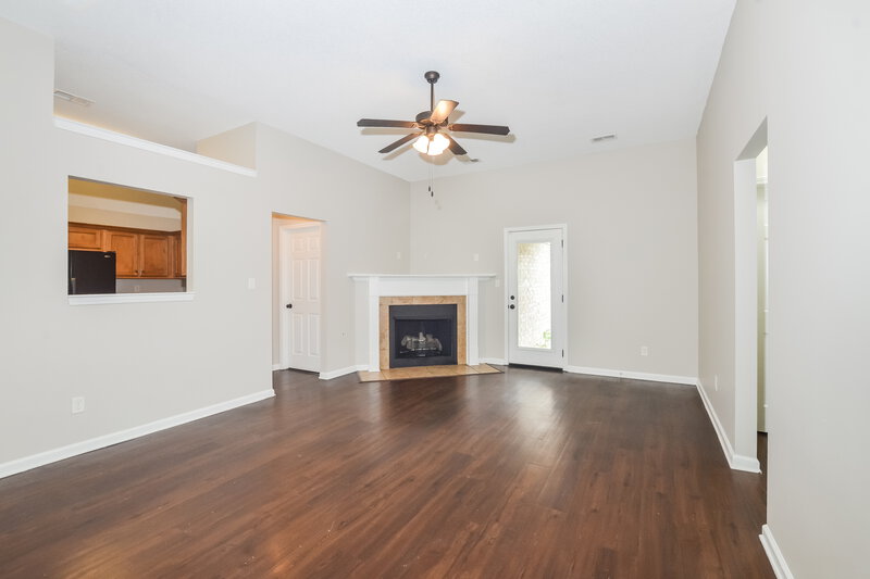 1,945/Mo, 7916 Ridgedale Dr Olive Branch, MS 38654 Living Room View