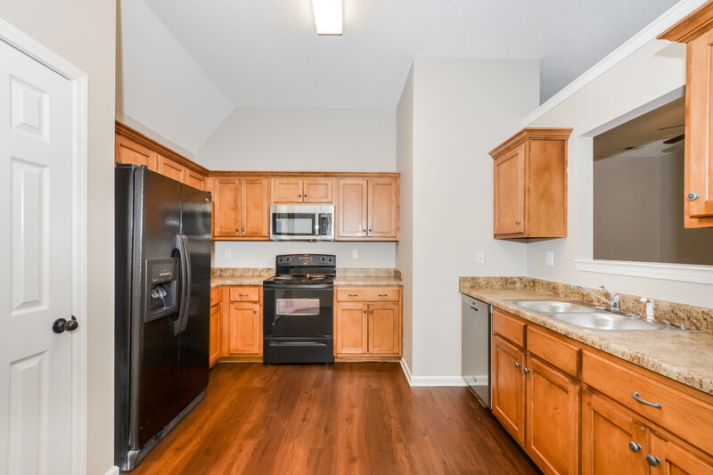 1,945/Mo, 7916 Ridgedale Dr Olive Branch, MS 38654 Kitchen View